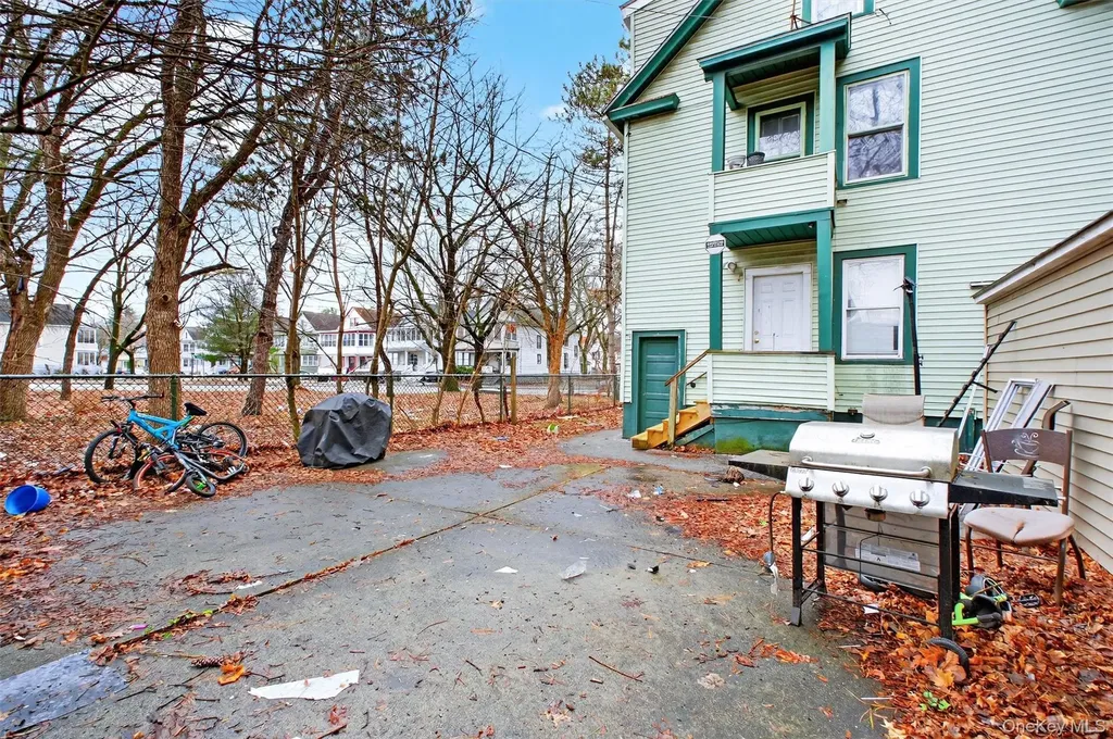 11 Manitou Avenue Poughkeepsie NY 12603