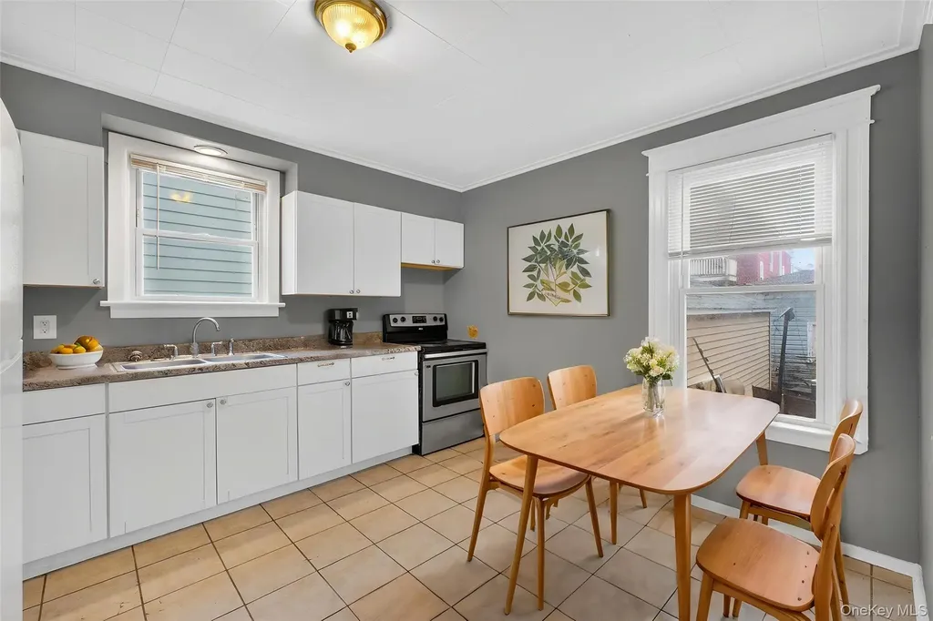 11 Manitou Avenue Poughkeepsie NY 12603