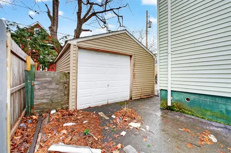 11 Manitou Avenue Poughkeepsie NY 12603