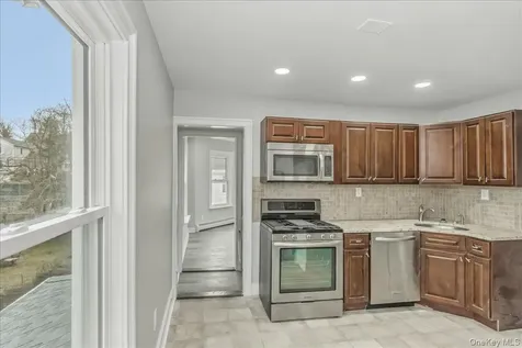 75 Anstice Street Oyster Bay NY 11771