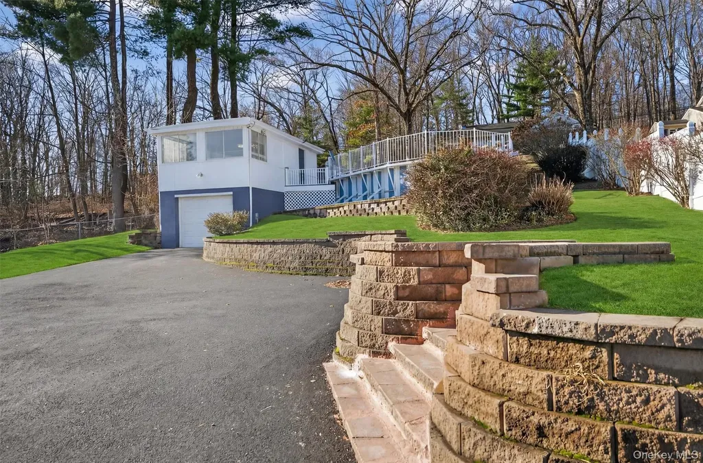 109 S Plank Road Newburgh NY 12550