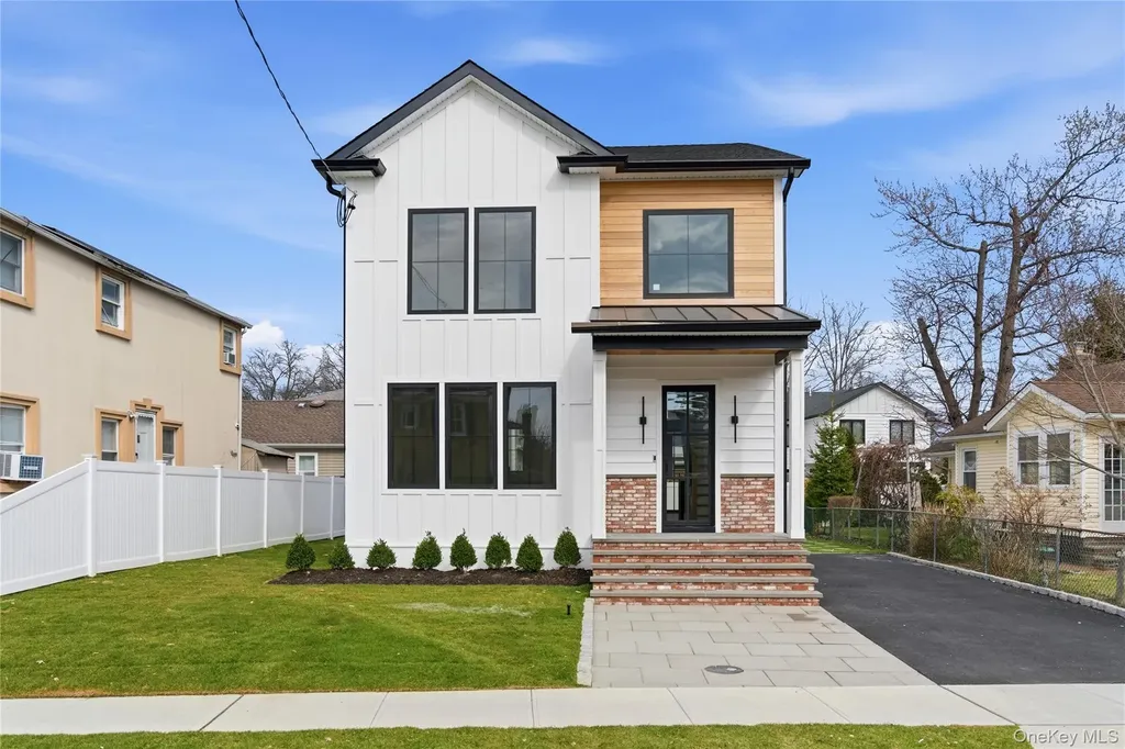 130 Albany Avenue Westbury NY 11590