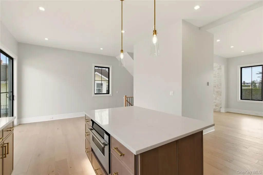 130 Albany Avenue Westbury NY 11590