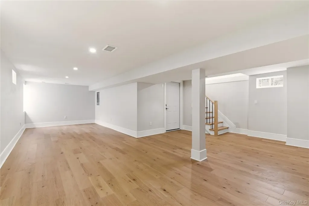 130 Albany Avenue Westbury NY 11590