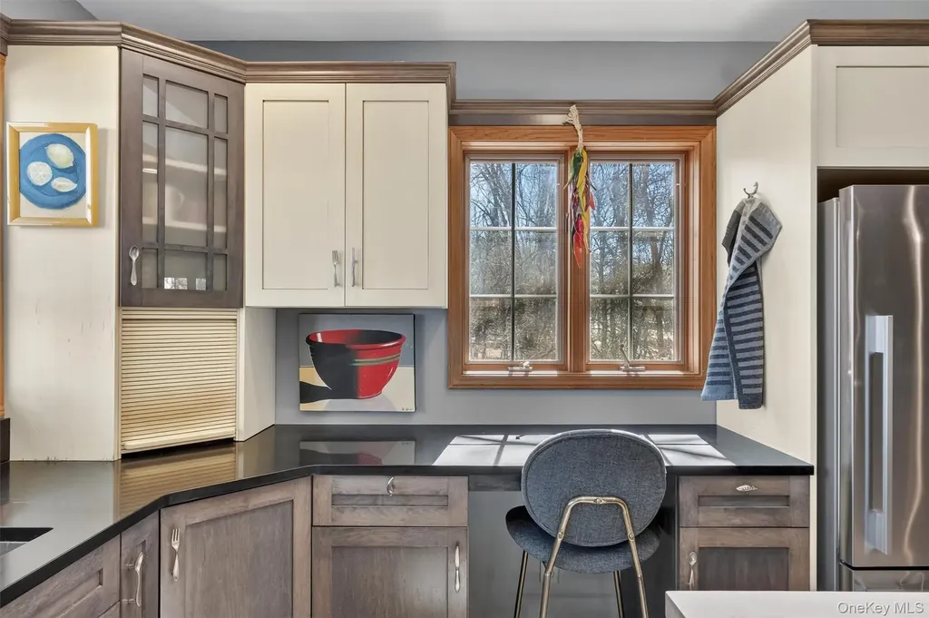 15 Meadow Drive Red Hook NY 12571