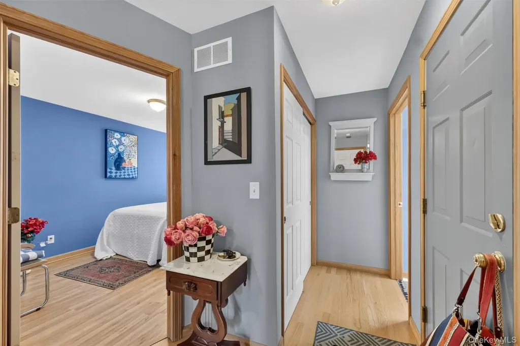 15 Meadow Drive Red Hook NY 12571