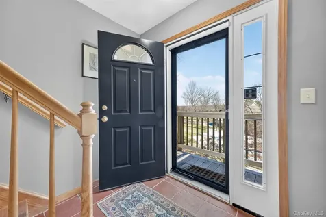 15 Meadow Drive Red Hook NY 12571