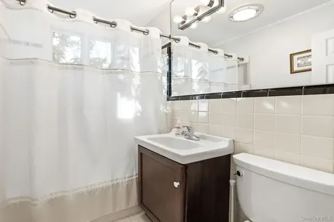 6 Darling Avenue New Rochelle NY 10804