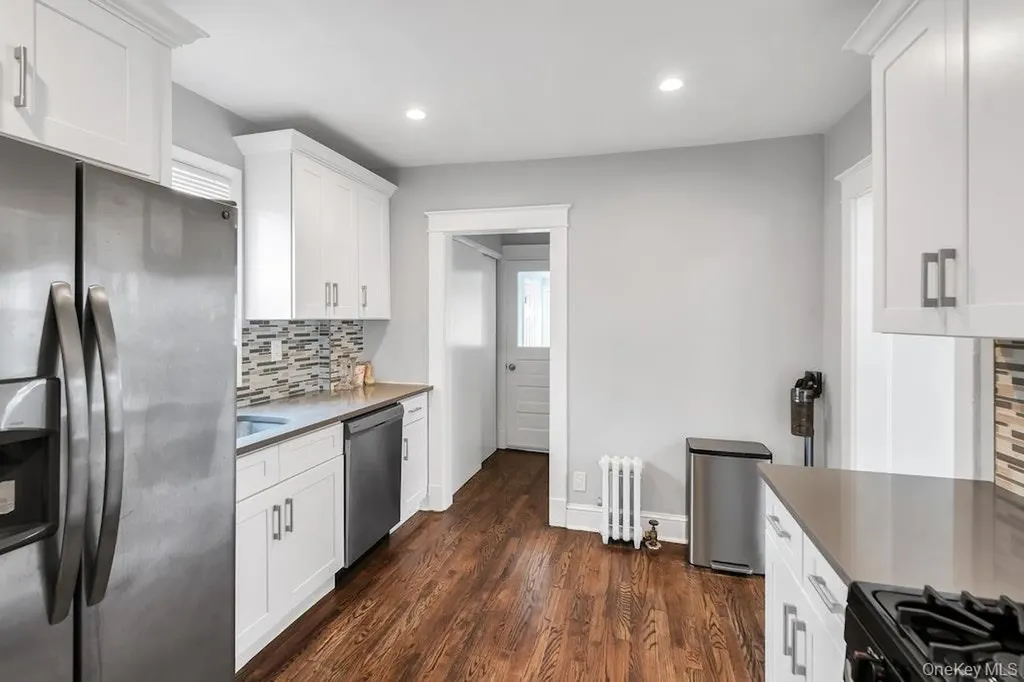 41 Jerome Avenue Mineola NY 11501