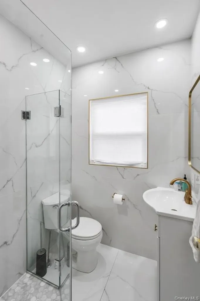41 Jerome Avenue Mineola NY 11501