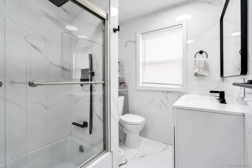 41 Jerome Avenue Mineola NY 11501