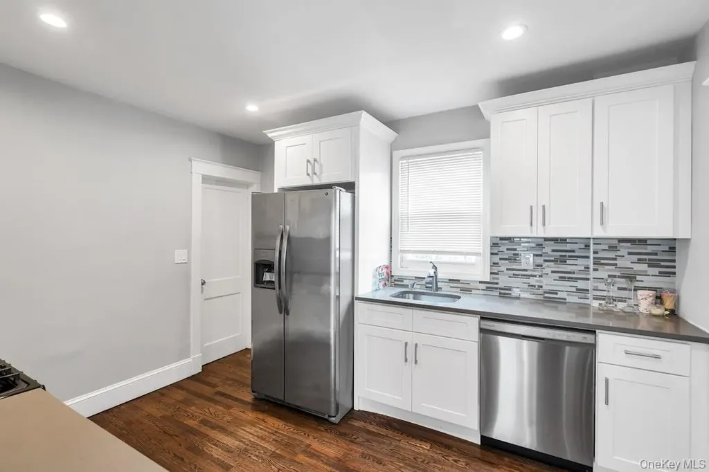 41 Jerome Avenue Mineola NY 11501