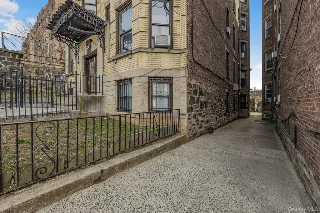 20 Locust Hill Avenue Yonkers NY 10701