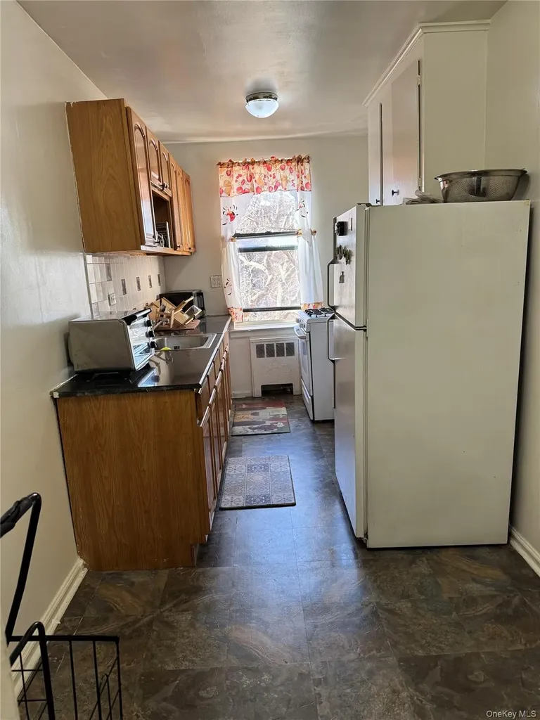 745 E 231st Street Bronx NY 10466