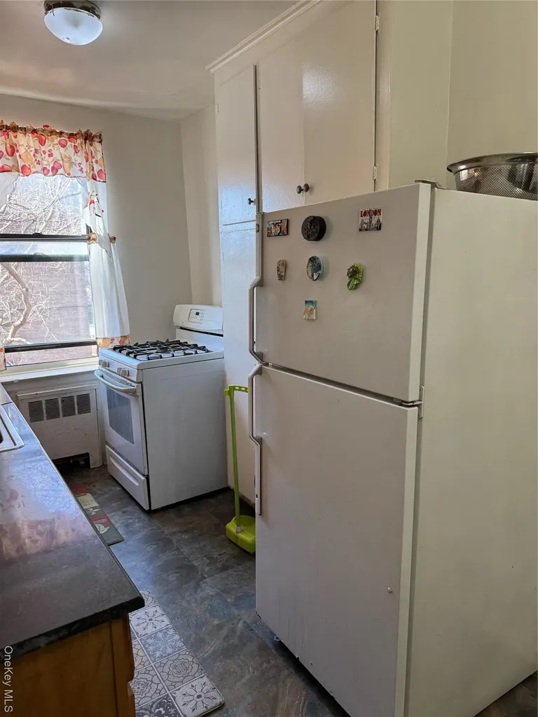 745 E 231st Street Bronx NY 10466
