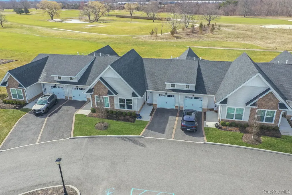 3104 Fox Hill Drive Baiting Hollow NY 11933