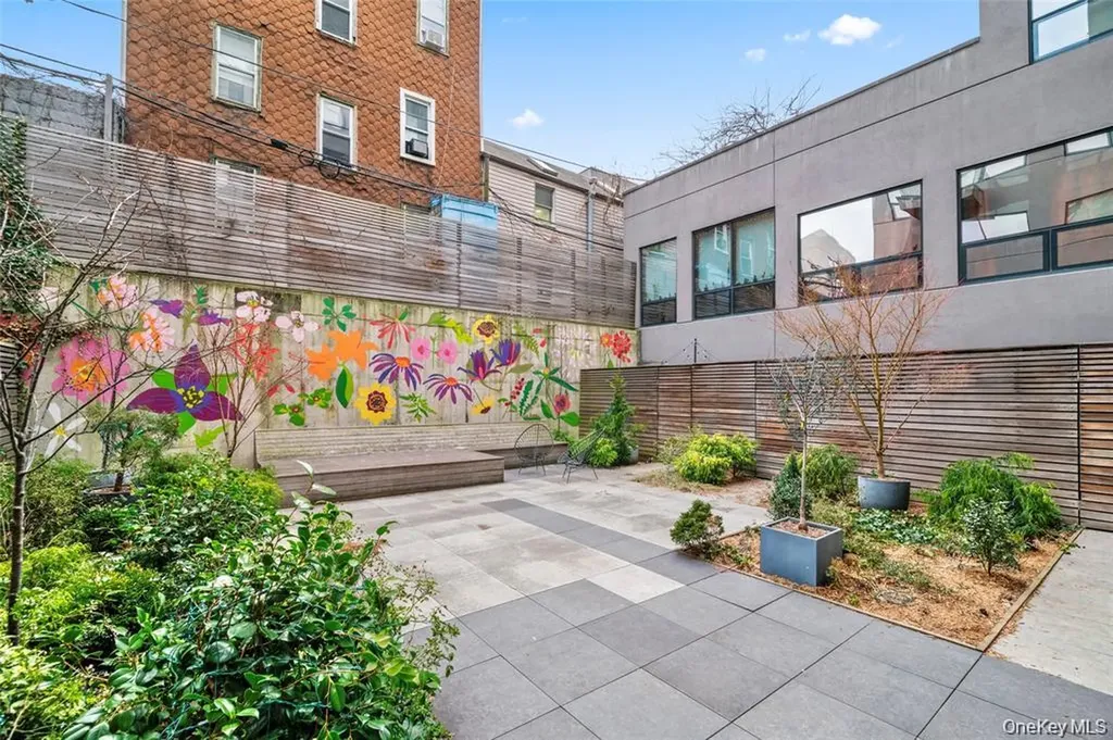 850 Metropolitan Avenue Brooklyn NY 11211