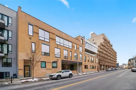 850 Metropolitan Avenue Brooklyn NY 11211