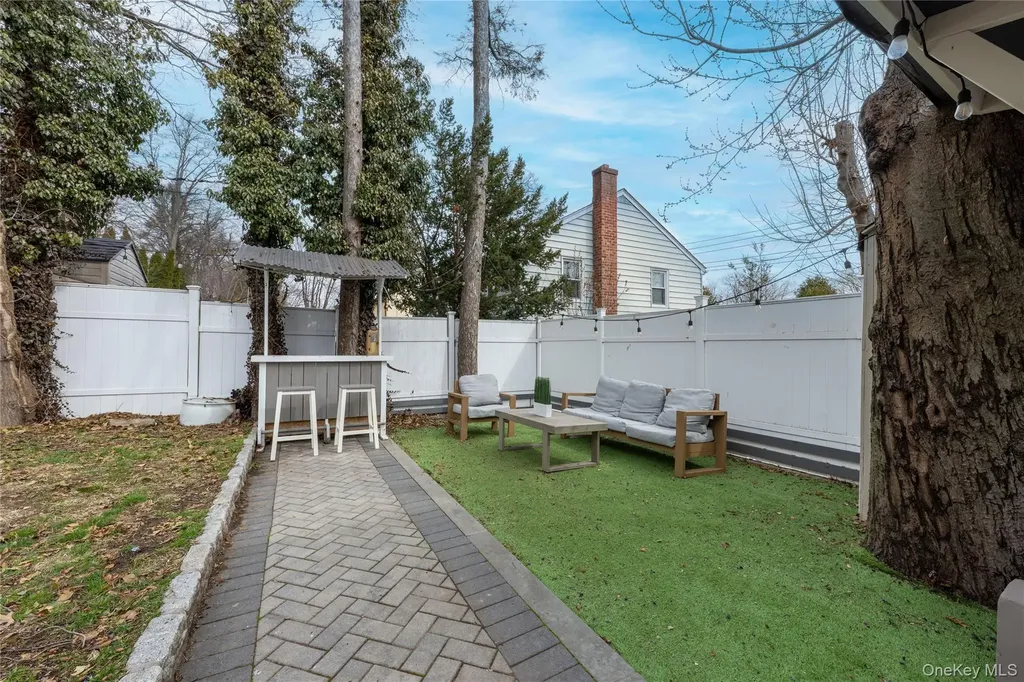 5 Cross Hill Avenue Yonkers NY 10703