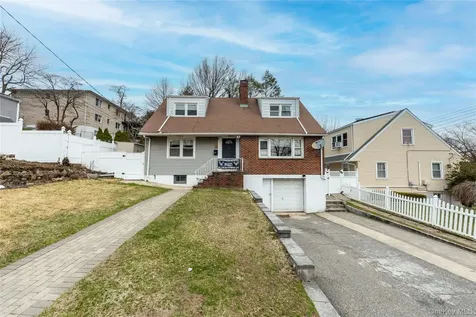 5 Cross Hill Avenue Yonkers NY 10703