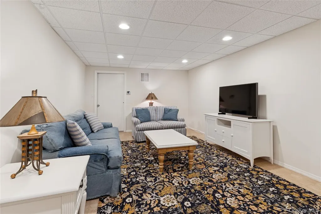 51 Davis Drive Montauk NY 11954