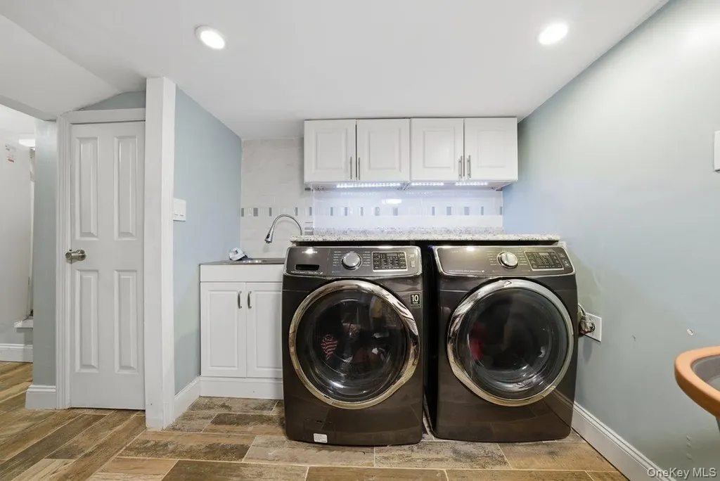 4641 Carpenter Avenue Bronx NY 10470