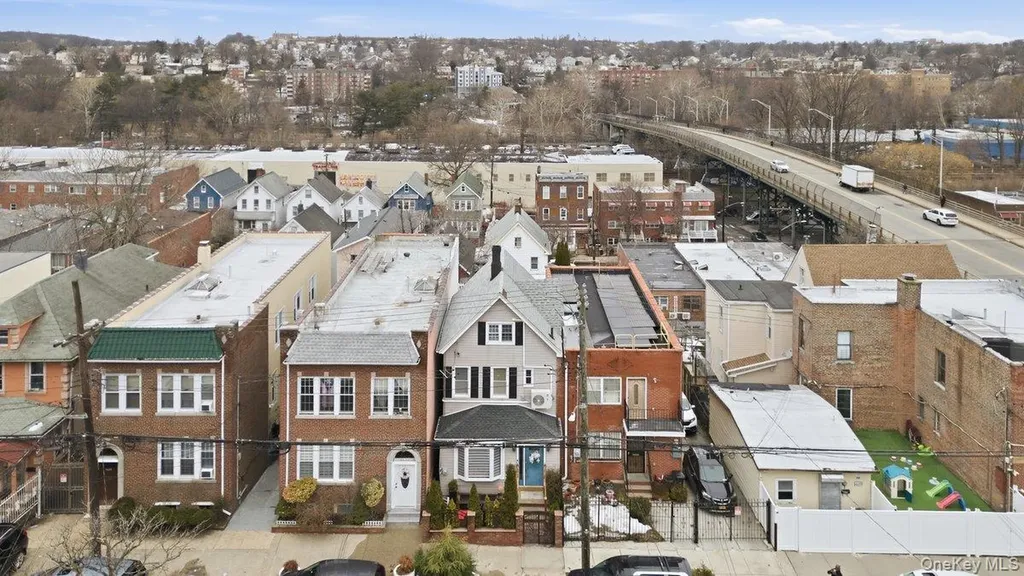 4641 Carpenter Avenue Bronx NY 10470