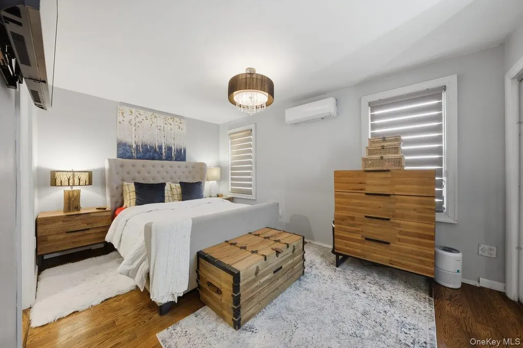 4641 Carpenter Avenue Bronx NY 10470
