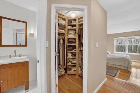 113 Hitching Post Lane Yorktown Heights NY 10598