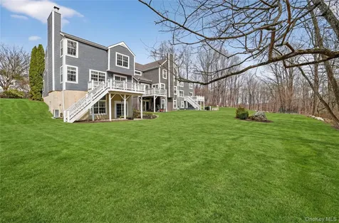 113 Hitching Post Lane Yorktown Heights NY 10598