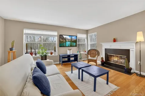 113 Hitching Post Lane Yorktown Heights NY 10598