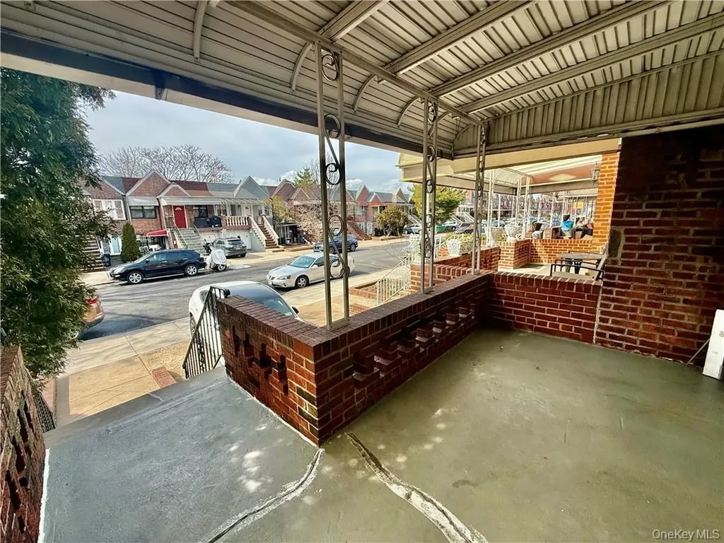 2277 E 28th Street Brooklyn NY 11229