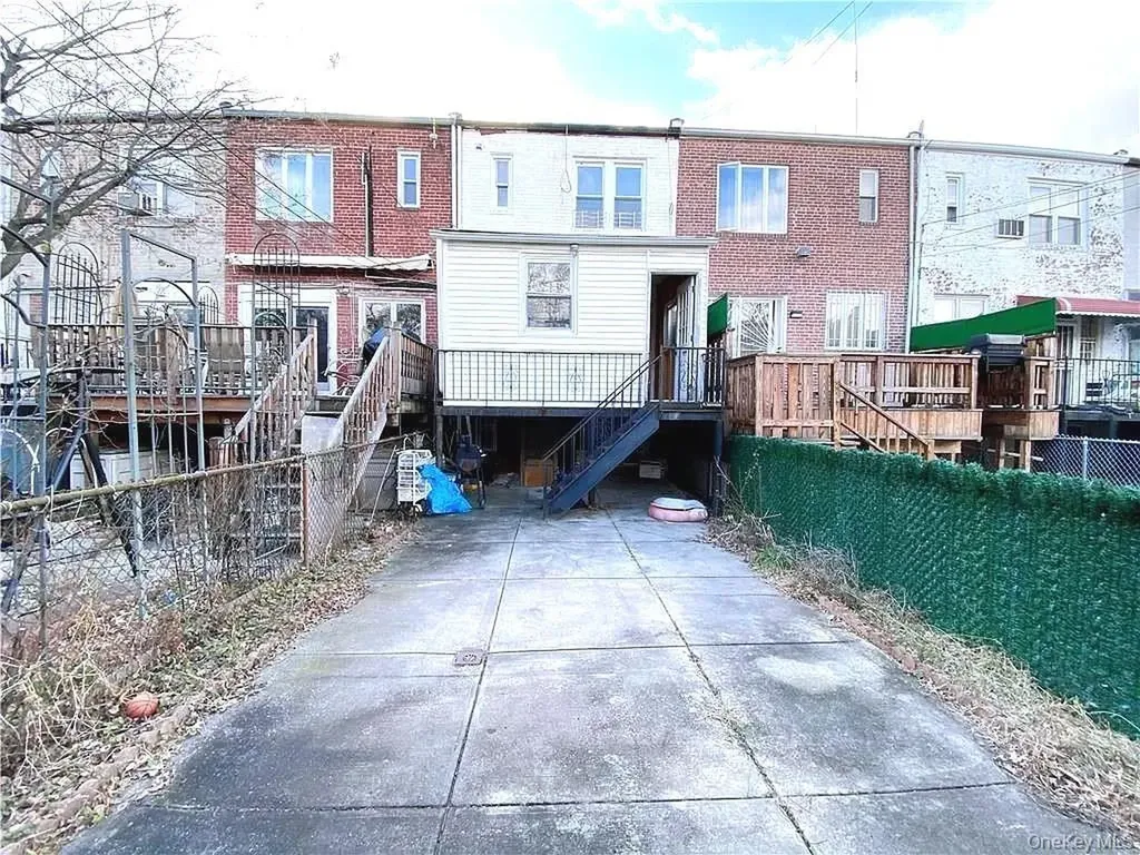 2277 E 28th Street Brooklyn NY 11229