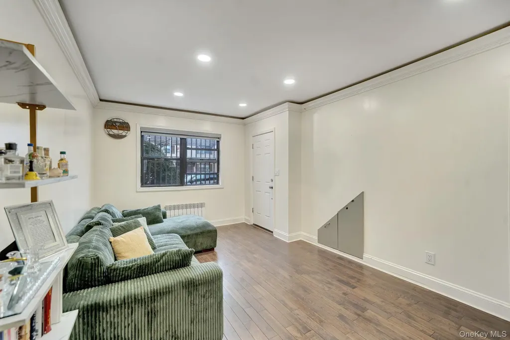 144-27 72nd Avenue Flushing NY 11367