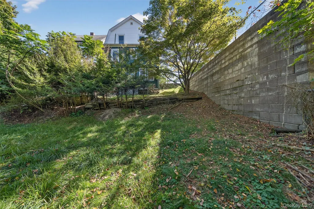 26 1/2 Ridge Street Middletown NY 10940