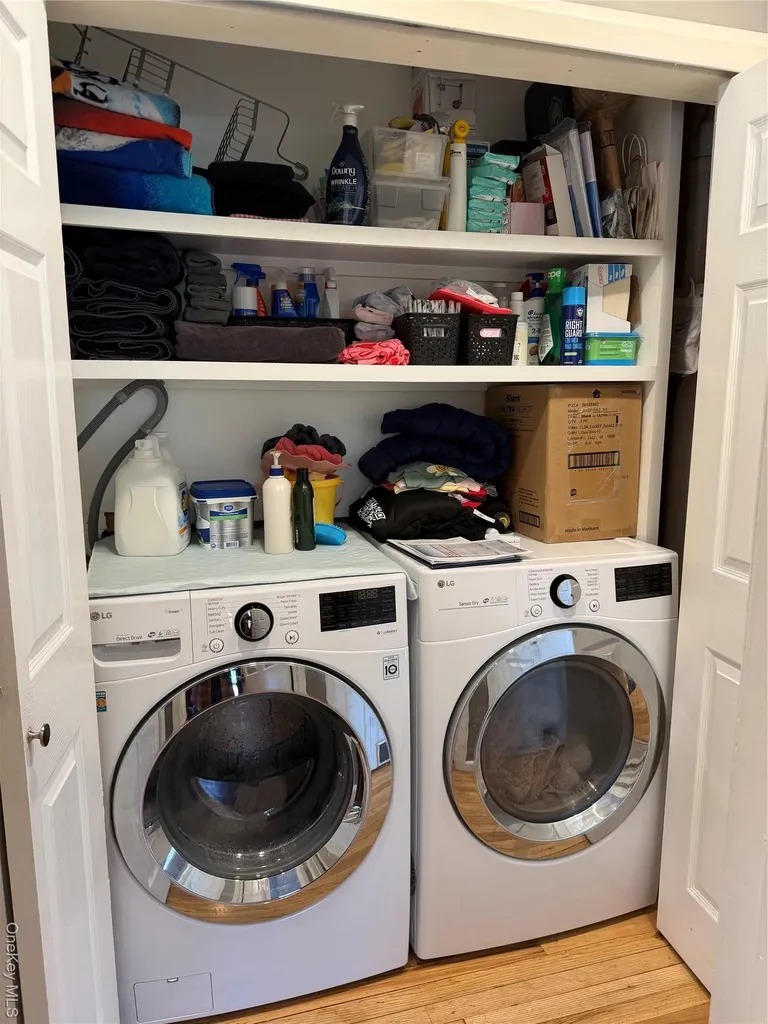 6 Thorney Avenue Huntington Station NY 11746