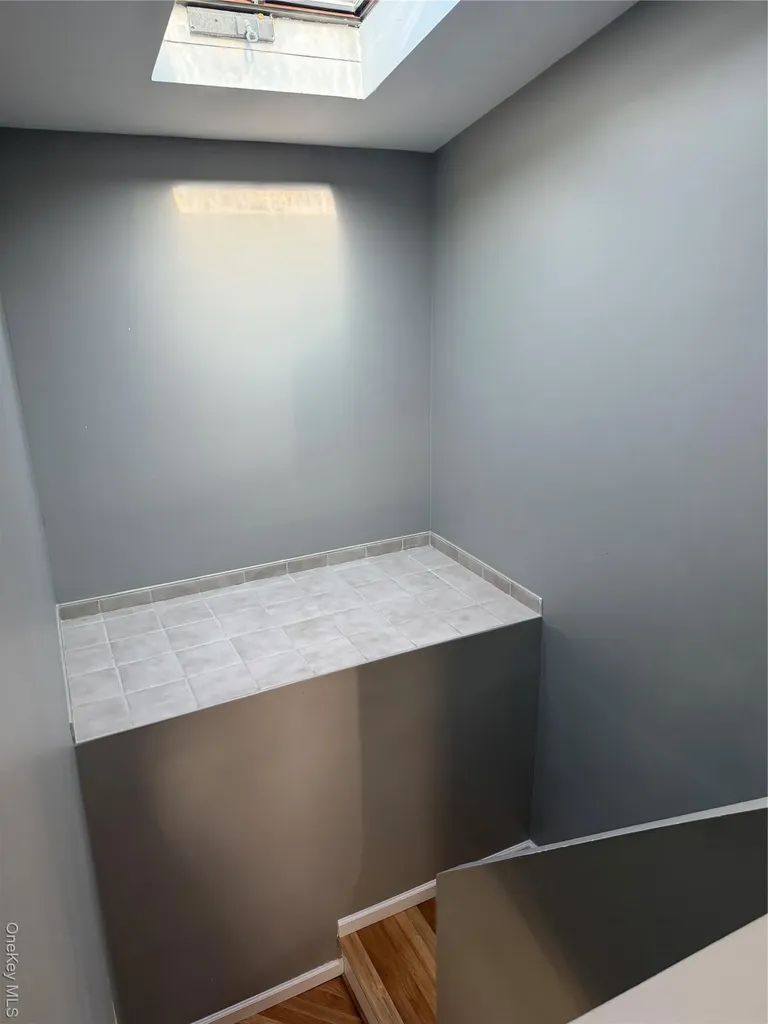 6 Thorney Avenue Huntington Station NY 11746