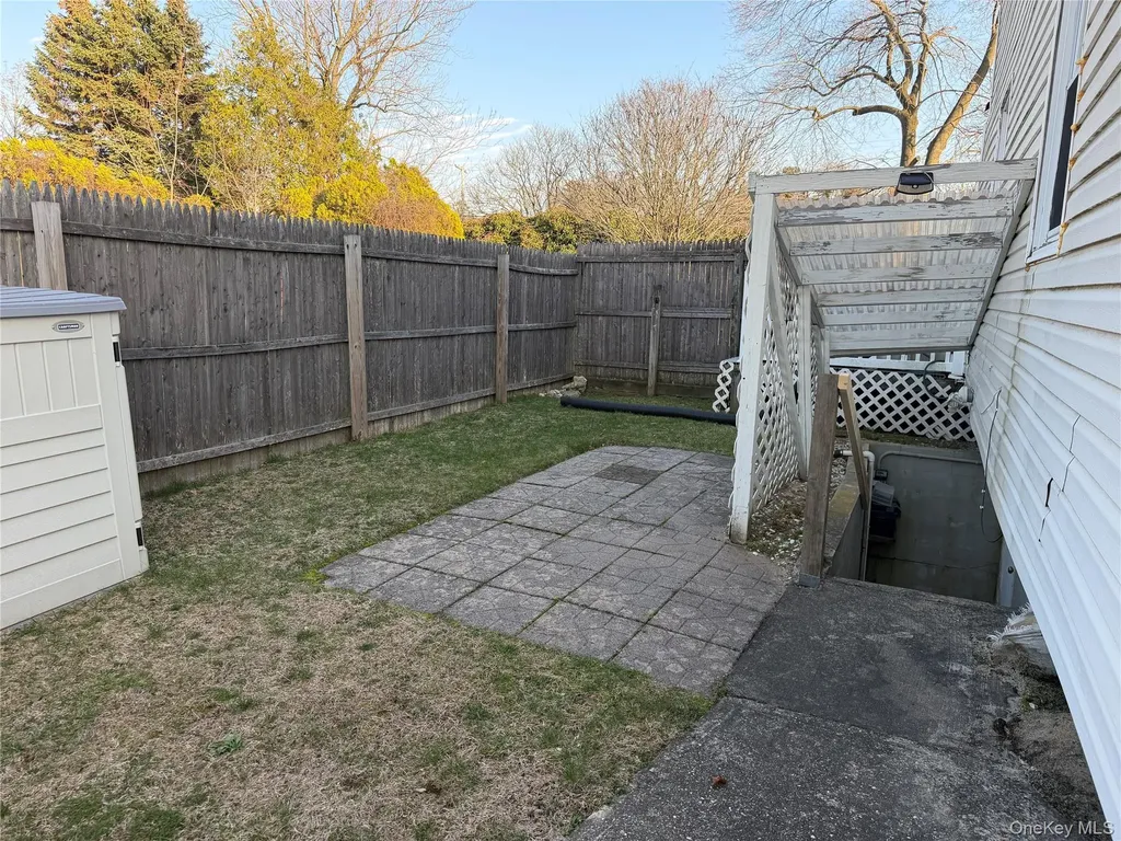 6 Thorney Avenue Huntington Station NY 11746
