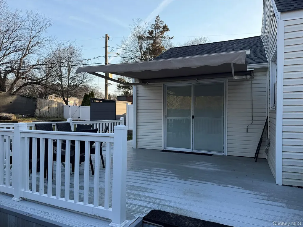 6 Thorney Avenue Huntington Station NY 11746
