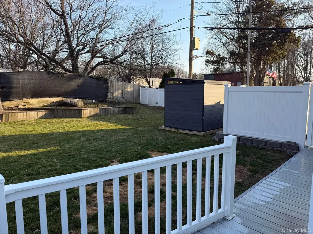 6 Thorney Avenue Huntington Station NY 11746