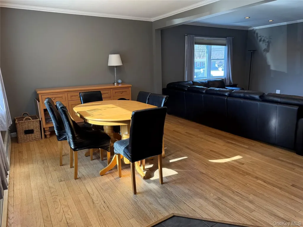 6 Thorney Avenue Huntington Station NY 11746