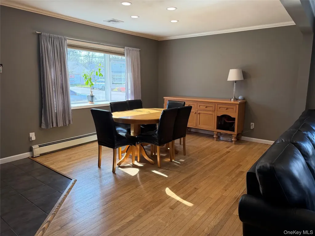 6 Thorney Avenue Huntington Station NY 11746