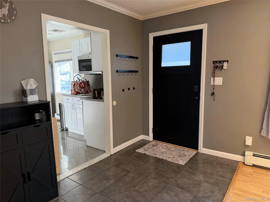 6 Thorney Avenue Huntington Station NY 11746