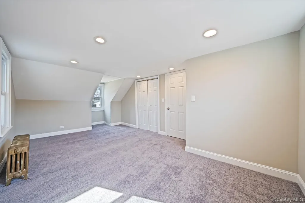 44 Elizabeth Avenue Smithtown NY 11787