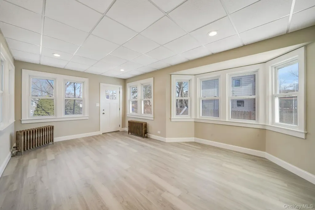 44 Elizabeth Avenue Smithtown NY 11787