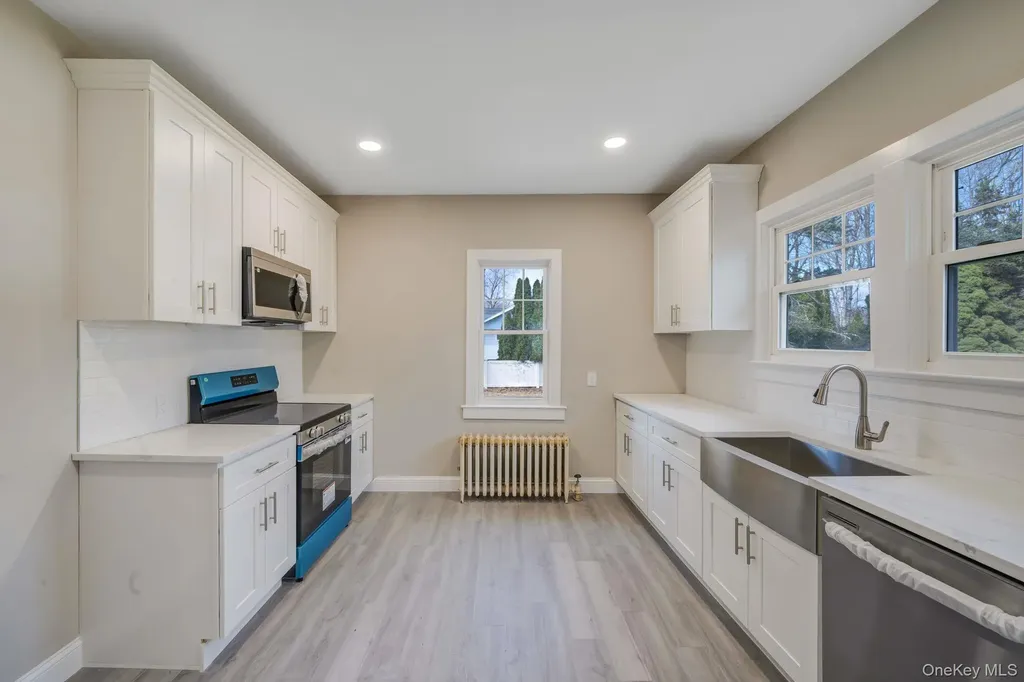 44 Elizabeth Avenue Smithtown NY 11787