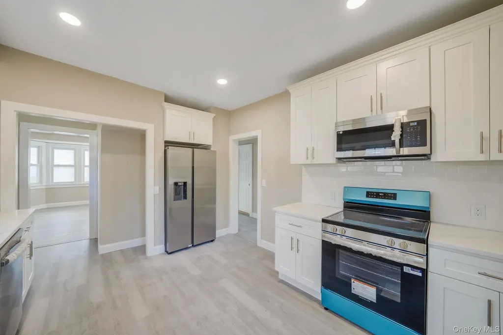 44 Elizabeth Avenue Smithtown NY 11787