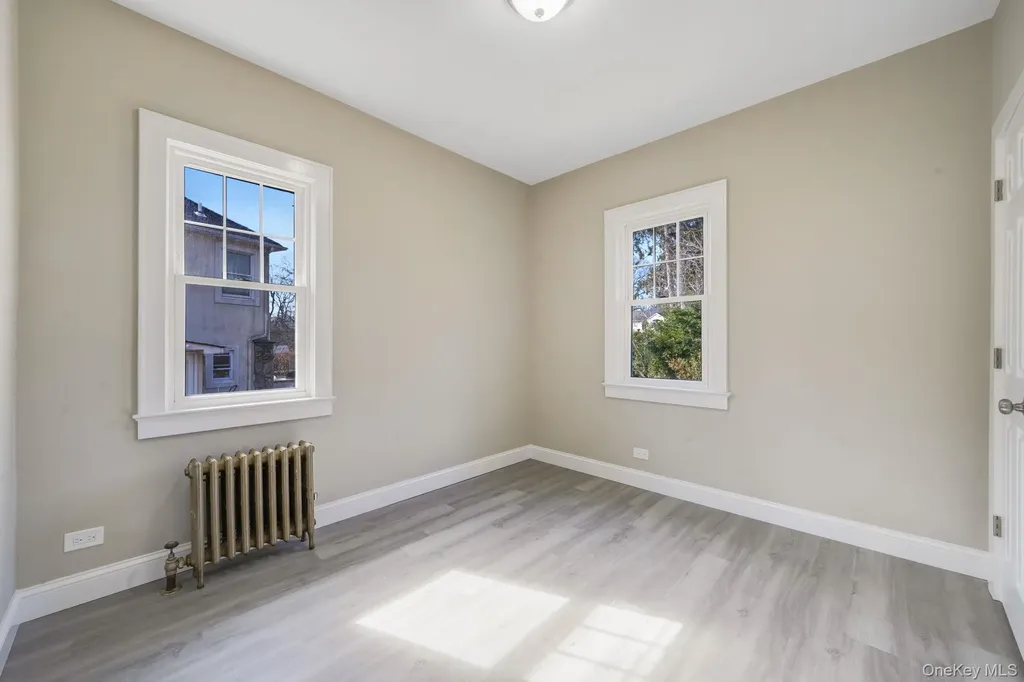 44 Elizabeth Avenue Smithtown NY 11787