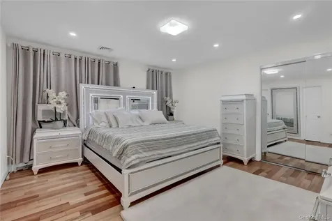 26 Hilbert Street Hempstead NY 11550