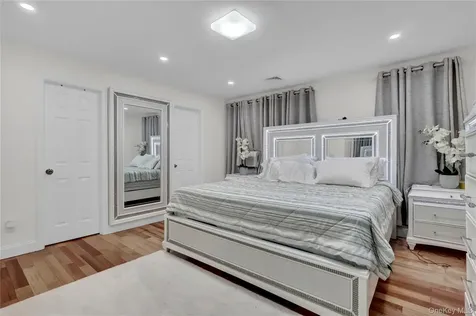26 Hilbert Street Hempstead NY 11550
